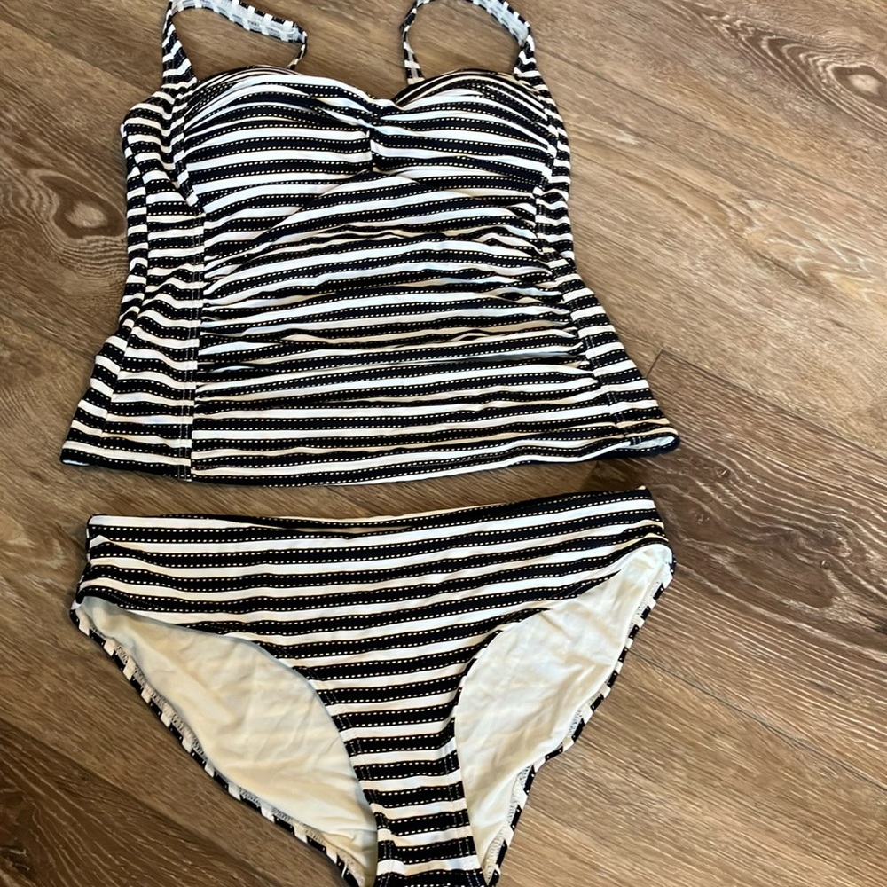 Nip Tuck Swim Suit Size 12